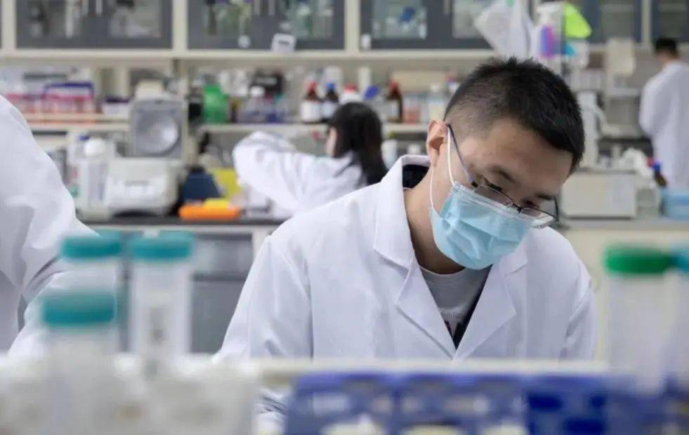 白斑最新特效藥，曙光初現(xiàn)的希望之光，引領治療新紀元