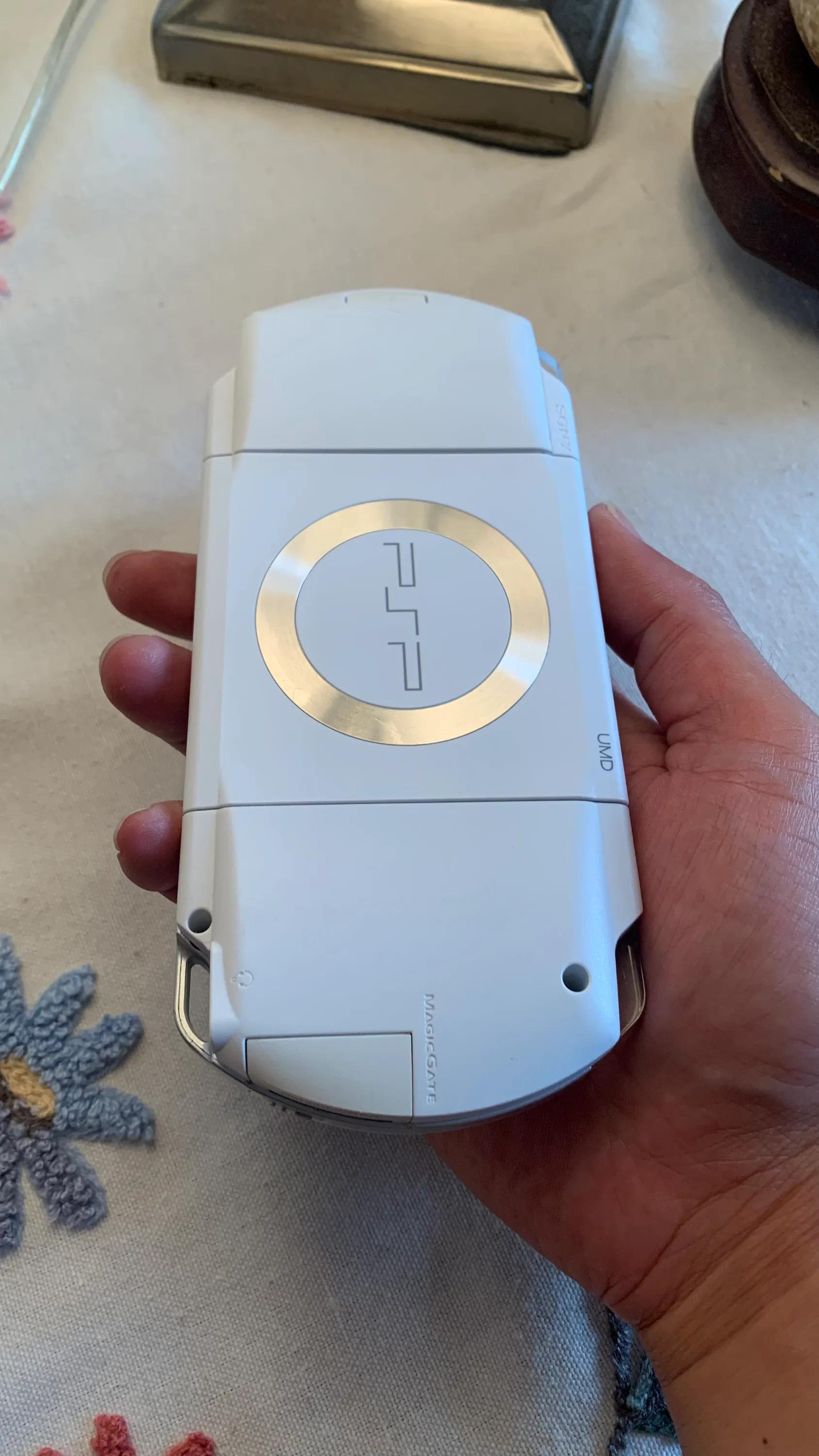 探索新一代游戲掌機(jī)的魅力，最新索尼PSP介紹