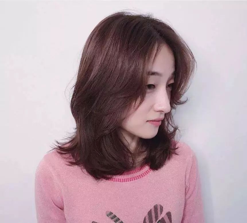 韓式最新燙發(fā)發(fā)型，時(shí)尚魅力與多變風(fēng)格的完美融合展示